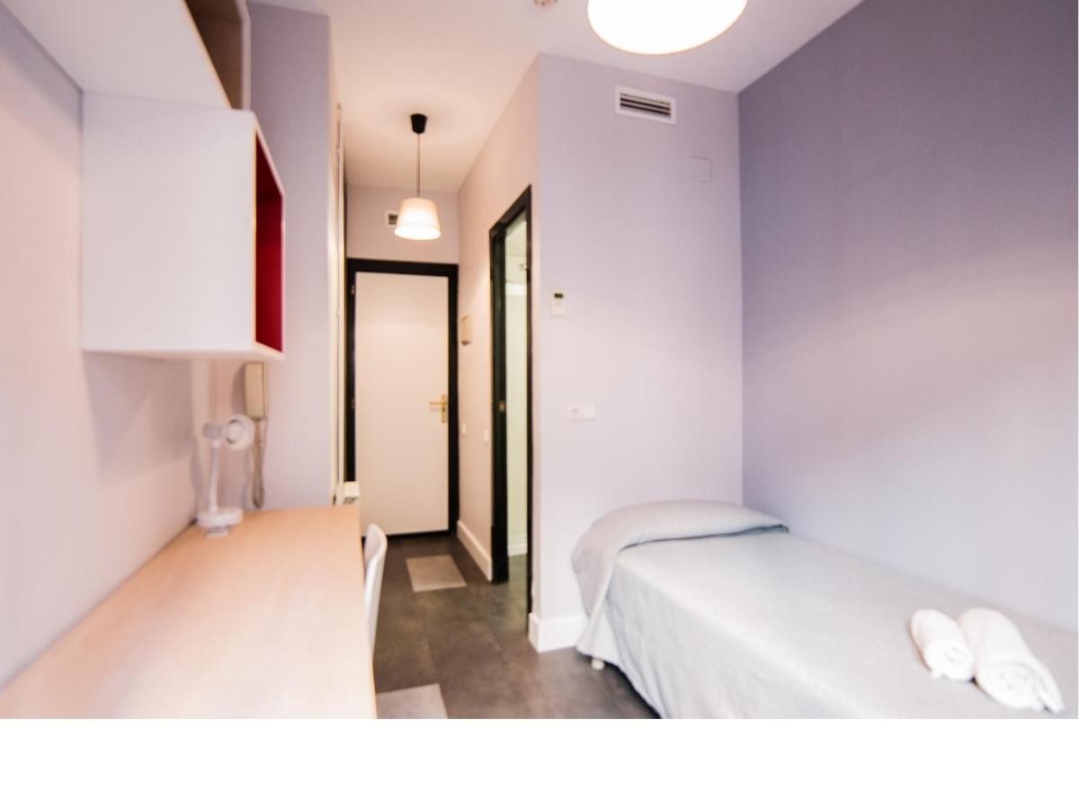 Residencia Universitaria Tagaste Barcelona Zimmer foto
