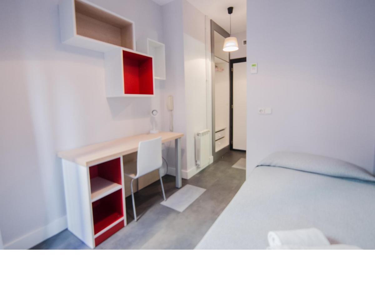 Residencia Universitaria Tagaste Barcelona Zimmer foto