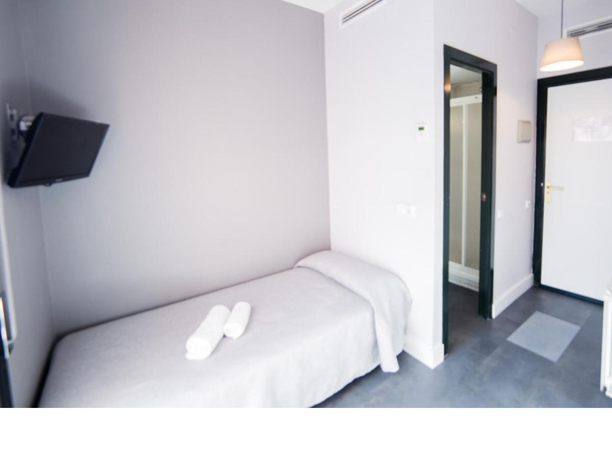 Residencia Universitaria Tagaste Barcelona Zimmer foto