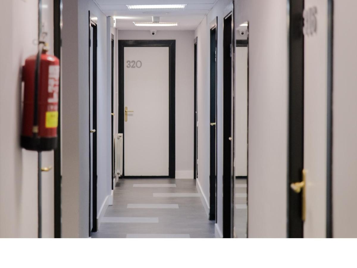 Residencia Universitaria Tagaste Barcelona Zimmer foto